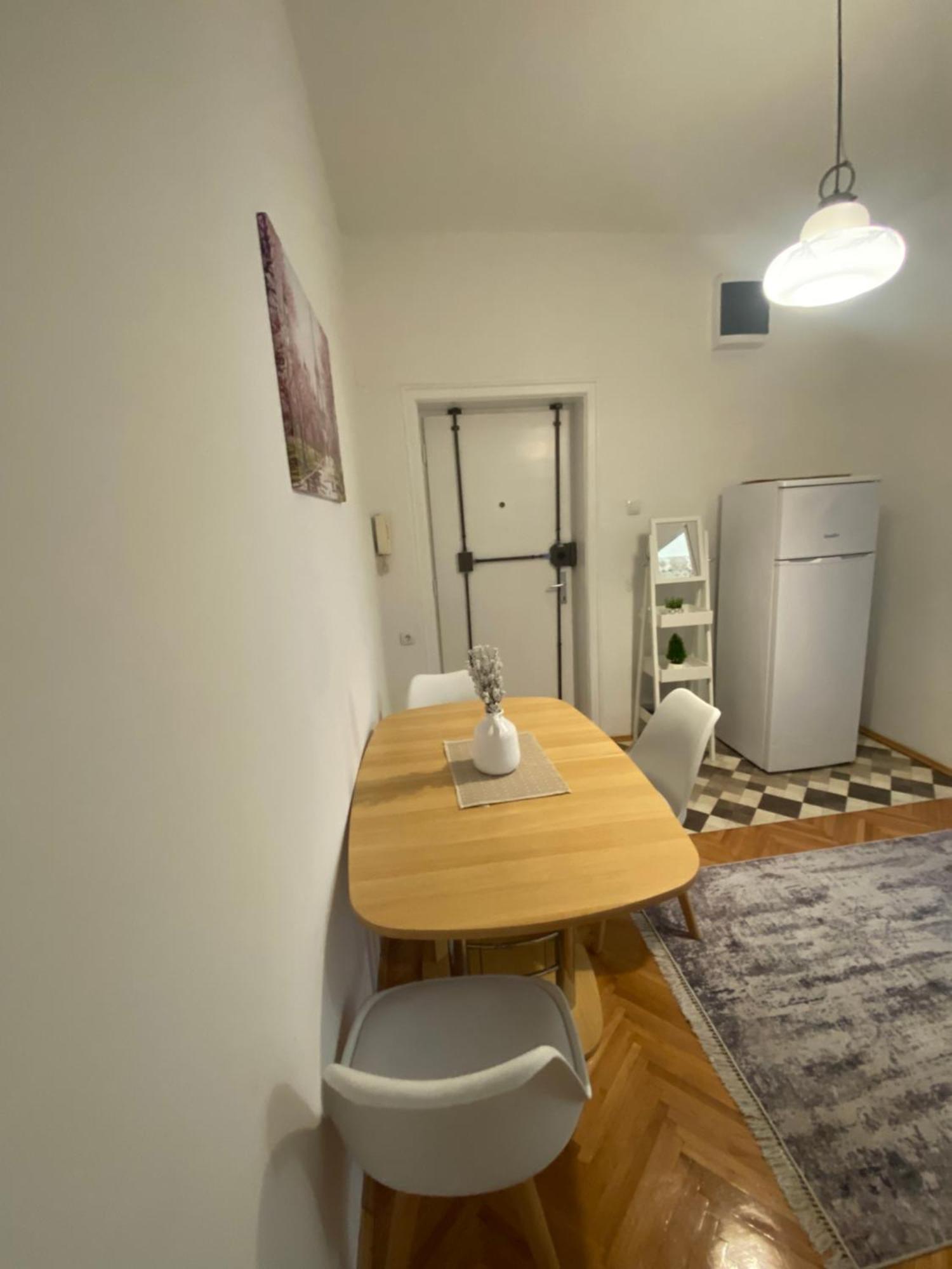 Dolce Apartman Podgoriţa Exterior foto